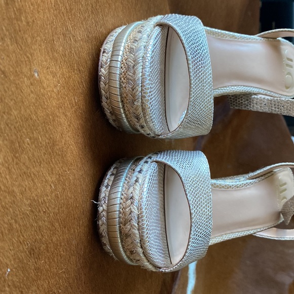 JLO Jennifer Lopez champagne Ondra 9.5 M high heel wedge espidrilles sandal - Picture 7 of 8